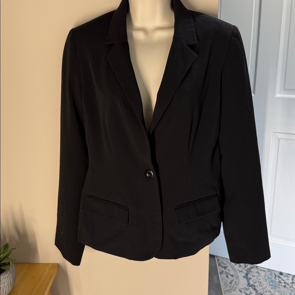 Apt 9 black one button blazer